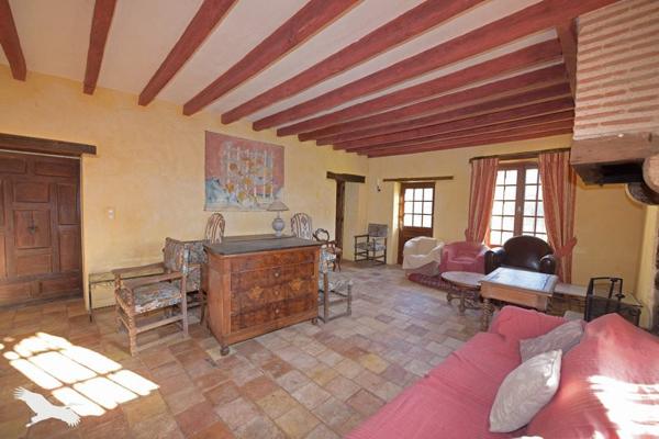 Maison à vendre |  Valaire |  16 pièces | 497 m²