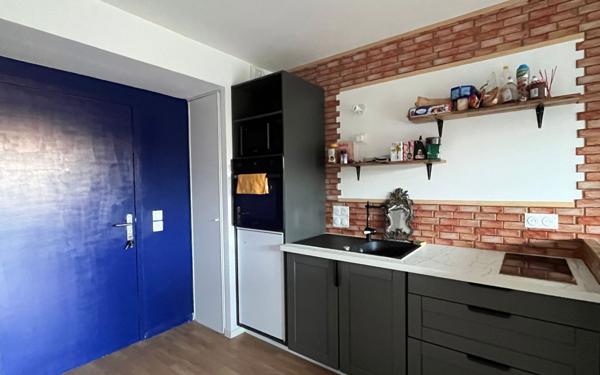 Appartement à vendre    2 pièces • 43 m2 La Rochelle