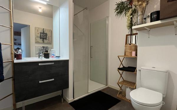 Appartement à vendre    2 pièces • 43 m2 La Rochelle