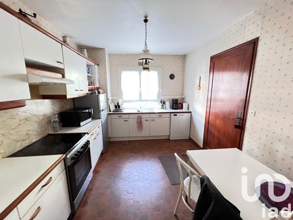 Maison à vendre 8 pièces 208 m² Mézières-sur-Seine