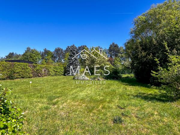 Terrain constructible de 706 m2
