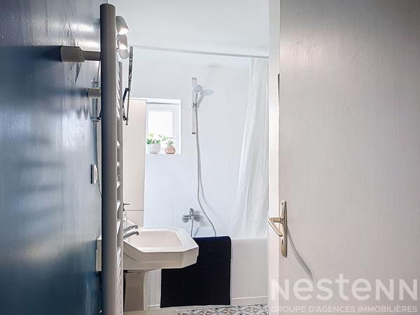 A vendre à l'Eguille, maison de 126m² avec ses 4 chambres en plein centre villle.