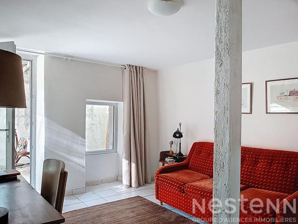 A vendre à l'Eguille, maison de 126m² avec ses 4 chambres en plein centre villle.