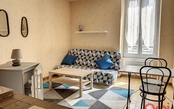 Immeuble à vendre    12 pièces •  Montluçon