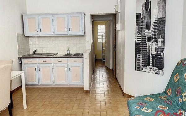 Immeuble à vendre    12 pièces •  Montluçon