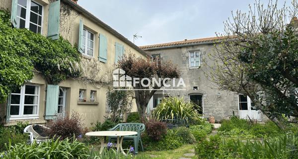 À vendre Maison 9 pièces 299.51 m² - Noirmoutier-en-l'île 85330