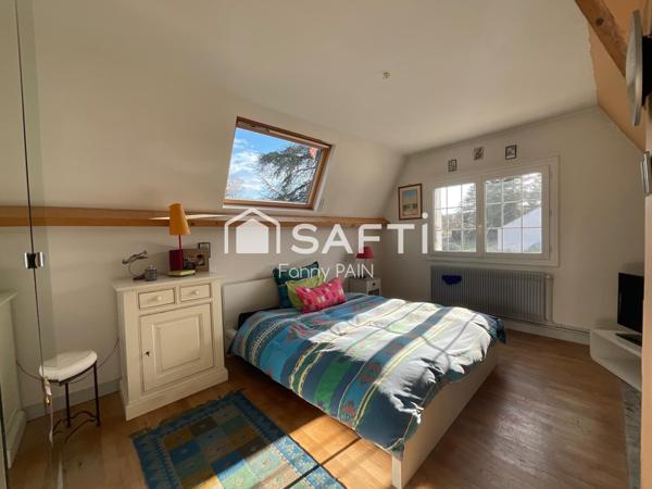 Maison lumineuse, parfaitement entretenue, coup de cœur assuré à deux pas d’Amboise.