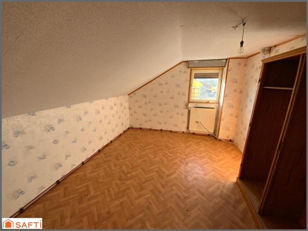 ENSEMBLE IMMOBILIER 3 APPARTEMENTS , BONNE LOCALISATION