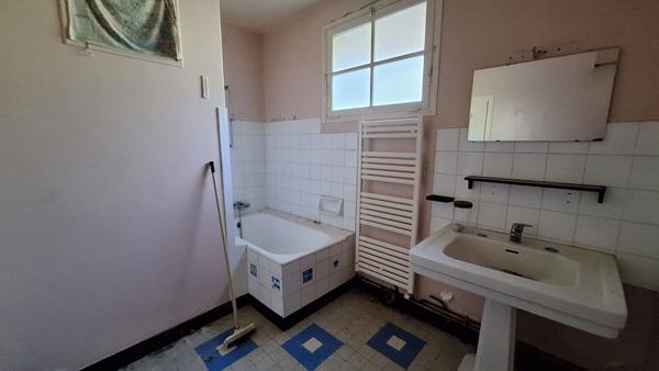 Immeuble 10 pièces - 170 m²