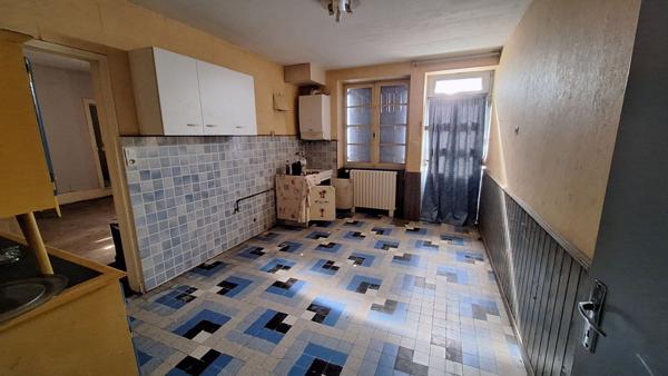 Immeuble 10 pièces - 170 m²