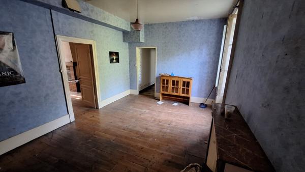 Immeuble 10 pièces - 170 m²