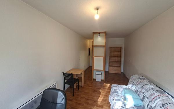 Appartement à vendre    2 pièces • 21,71 m2 Grenoble