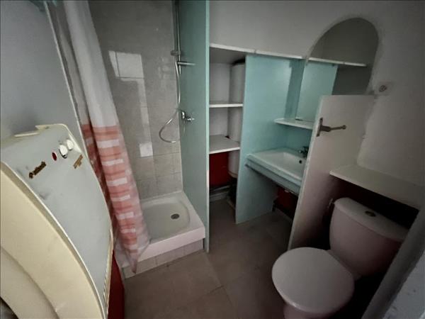 Immeuble à vendre |  Gourdan-Polignan |  158 m²