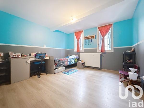 Maison 8 pièces de 160 m² à Cazères (31220)