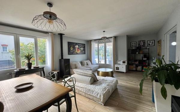 Maison à vendre    6 pièces • 176 m2 Rilly-la-Montagne