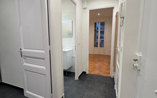 Appartement à louer    1 pièce • 29,30 m2 Nice