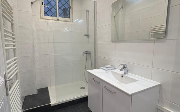 Appartement à louer    1 pièce • 29,30 m2 Nice