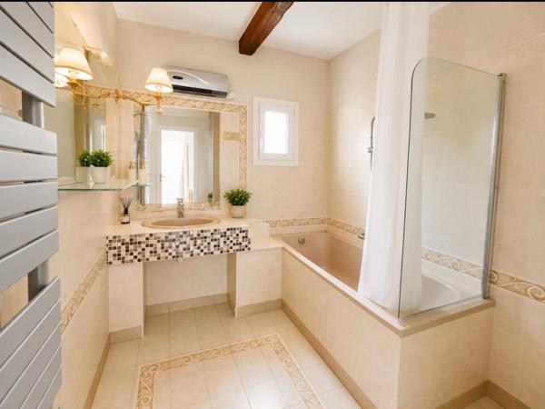 Maison 5 pièces à louer Narbonne - 11100 / Réf: 01-4748