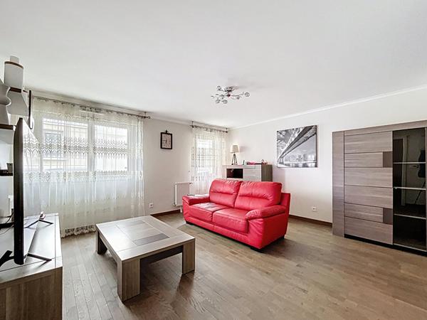 Appartement Suresnes 2 pièce(s) 46.76 m2