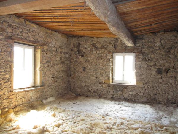 ECOCHE Maison de village à rénover 5 Pièces 122M²