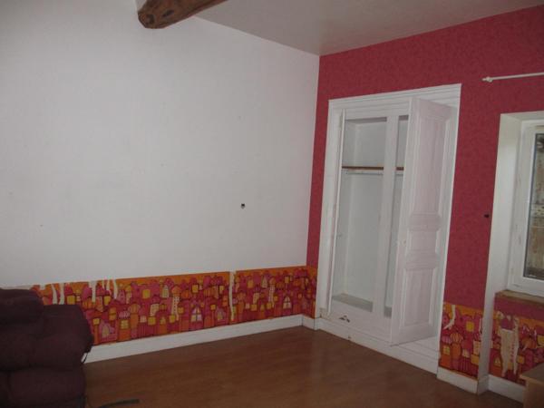 ECOCHE Maison de village à rénover 5 Pièces 122M²