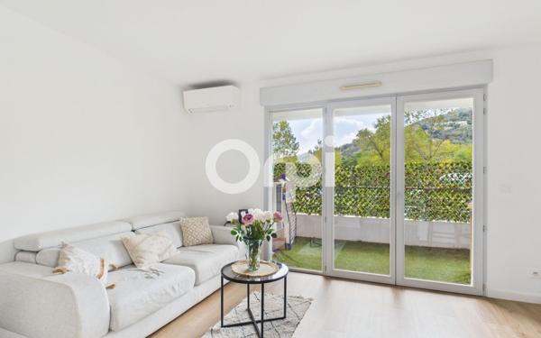 Appartement à vendre    3 pièces • 60,30 m2 Mandelieu-la-Napoule