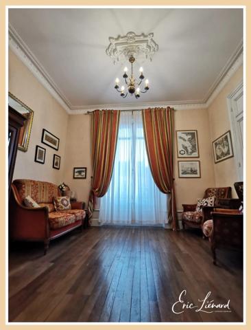 Propriete à vendre 8 pièces SAINT MAIXENT L'ECOLE (79)