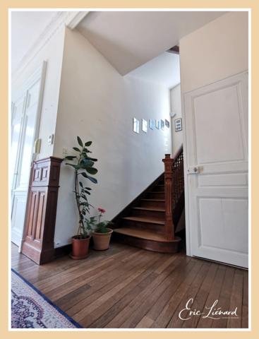 Propriete à vendre 8 pièces SAINT MAIXENT L'ECOLE (79)