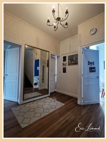 Propriete à vendre 8 pièces SAINT MAIXENT L'ECOLE (79)