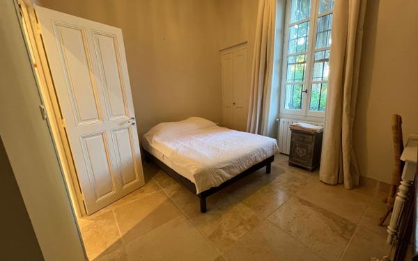 Maison à vendre    8 pièces •  Châteaurenard