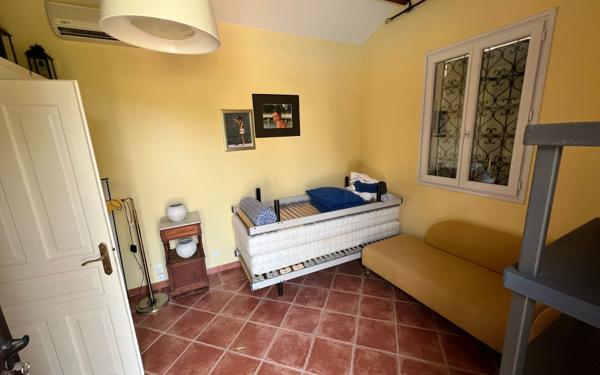 Maison à vendre    8 pièces •  Châteaurenard