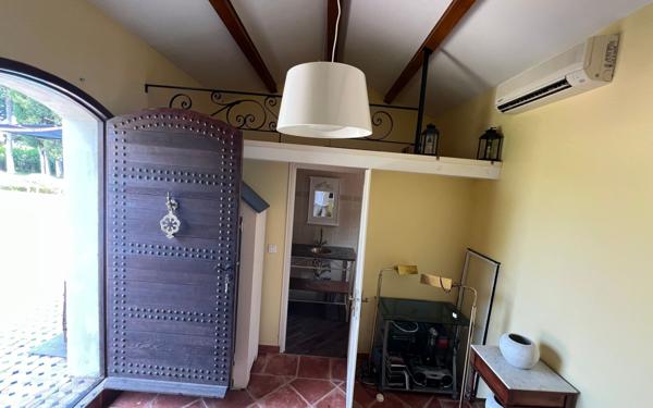 Maison à vendre    8 pièces •  Châteaurenard