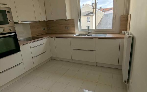 Appartement à vendre    4 pièces • 144 m2 Reims