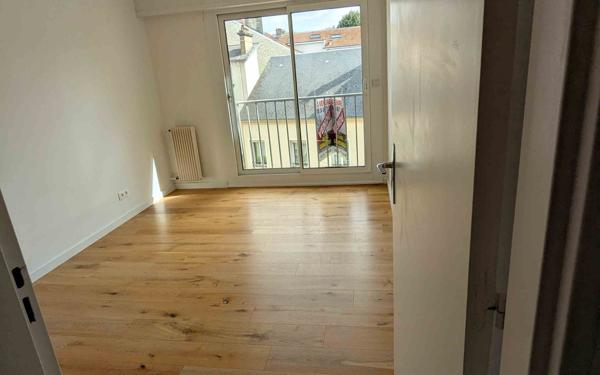 Appartement à vendre    4 pièces • 144 m2 Reims