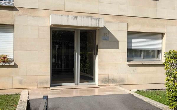 Appartement à vendre    4 pièces • 144 m2 Reims