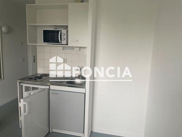 Location Studio 18.65 m² - 4 PORTE DE L'EUROPE Caen 14000