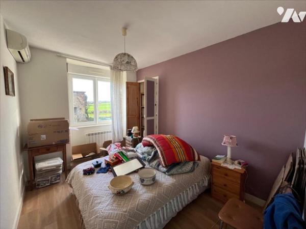 LONGERE EN PIERRE / PLEINE-FOUGERES