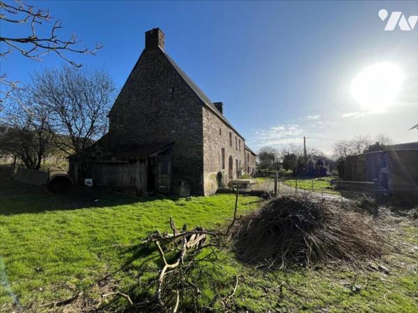 LONGERE EN PIERRE / PLEINE-FOUGERES