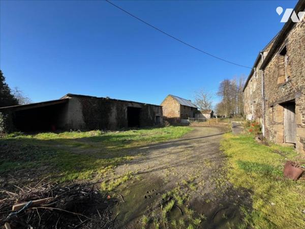 LONGERE EN PIERRE / PLEINE-FOUGERES