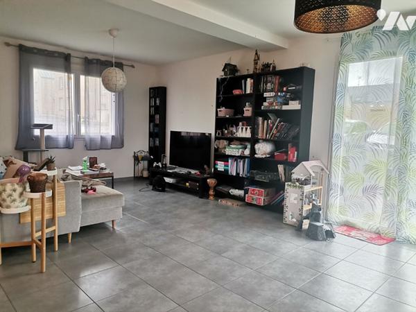 EXCLUVISITE - JANZE, maison en lotissement, 89 m² hab. et terrain de 402 m²