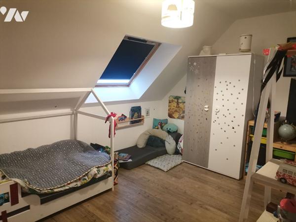 EXCLUVISITE - JANZE, maison en lotissement, 89 m² hab. et terrain de 402 m²