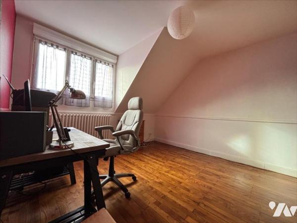 MAISON DE VILLE TOURLAVILLE PLACE