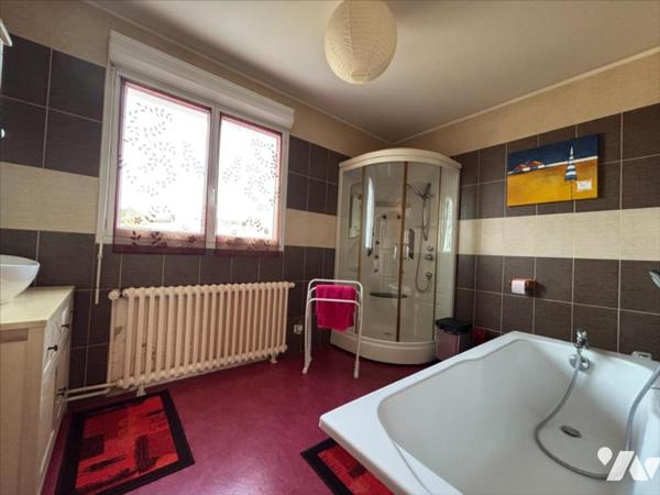 MAISON DE VILLE TOURLAVILLE PLACE