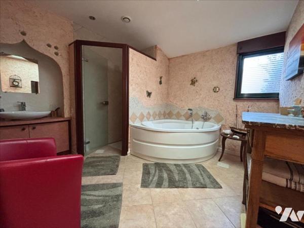 MAISON DE VILLE TOURLAVILLE PLACE