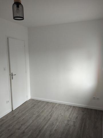 Appartement T2 avec cour privative à Grand couronne