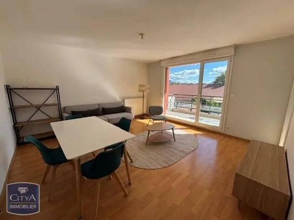 Appartement à louer 2 pièces 49.8m² Saint-Dié-des-Vosges (88100)