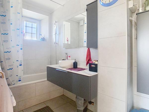 Longère 4 chambres - 1140m² de terrain clos - 10min de Quimper - Au calme