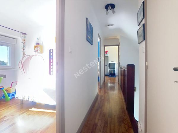 Longère 4 chambres - 1140m² de terrain clos - 10min de Quimper - Au calme