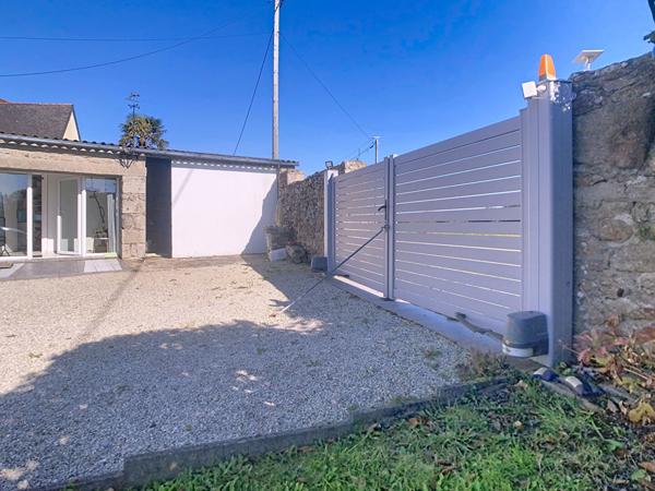 Longère 4 chambres - 1140m² de terrain clos - 10min de Quimper - Au calme