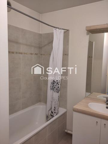 APPARTEMENT F3 AVEC PARKING  VENDU LOUÉ